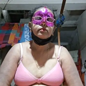 Snapshot of Riya45326 chatting on May 2026 06:58:01 PM Riya45326 online show from May 2026 06:58:01 PM