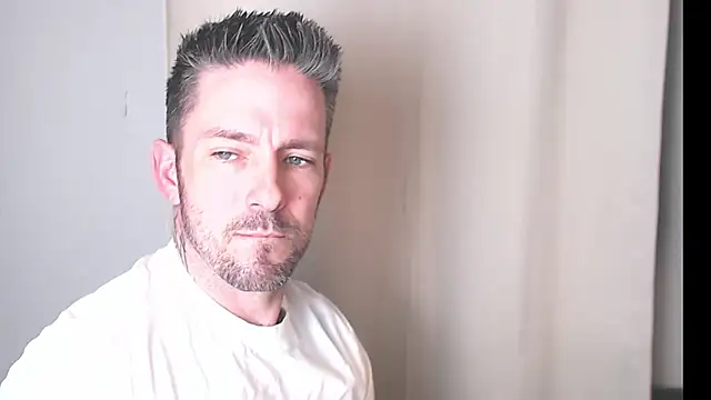 Snapshot of SkylarrGrey chatting on March 2026 07:08:02 AM SkylarrGrey online show from March 2026 07:08:02 AM