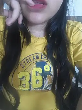 Snapshot of neelam_rawat chatting on July 2026 06:14:02 PM neelam rawat online show from July 2026 06:14:02 PM