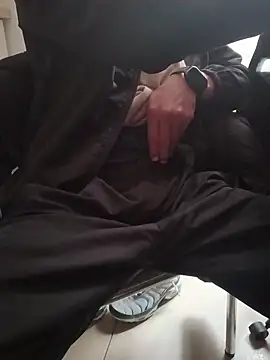 Skinboy06 online show from May 2026 12:56:02 PM
