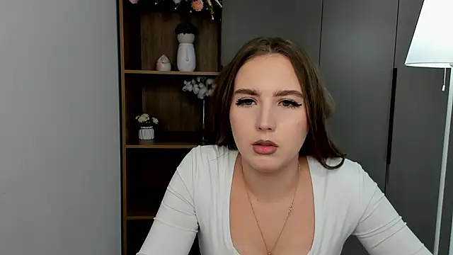 Snapshot of KarriDunman chatting on March 2026 08:19:01 AM KarriDunman online show from March 2026 08:19:01 AM