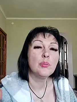 HelgaDennis online show from April 2026 11:01:02 AM