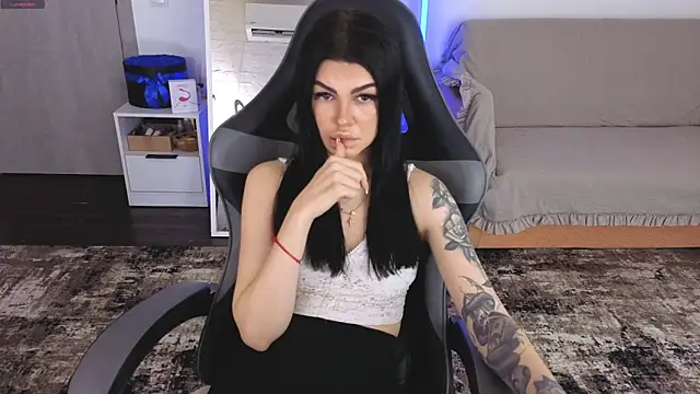 AnacondaOnn online show from May 2026 07:57:02 AM
