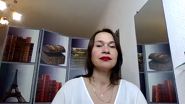 Selena Moo online show from May 2026 09:03:02 AM