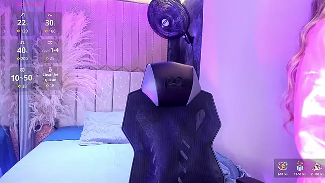 EmilyJohnsoon online show from May 2026 10:04:02 PM