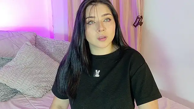 Snapshot of CamilaRougee chatting on April 2026 01:56:01 PM CamilaRougee online show from April 2026 01:56:01 PM