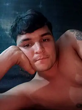 Snapshot of zandernoir chatting on April 2026 05:19:02 AM zandernoir online show from April 2026 05:19:02 AM