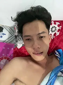 Snapshot of Nguyencuong1999 chatting on April 2026 10:27:01 PM Nguyencuong1999 online show from April 2026 10:27:01 PM