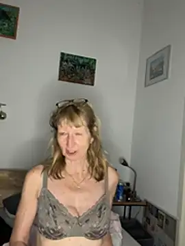 MatureKim online show from May 2026 07:09:02 PM