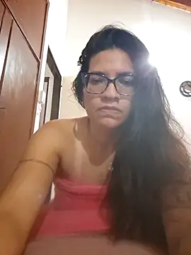 Snapshot of Gia-and-Lara chatting on March 2026 04:12:02 PM Gia-and-Lara online show from March 2026 04:12:02 PM