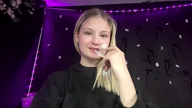 LiziSweet online show from March 2026 03:48:01 PM