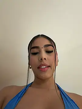 Rossie Blooms online show from June 2026 08:33:01 PM