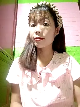 AmyLinee01 online show from May 2026 03:35:01 AM