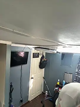 Snapshot of BWCloverboyy chatting on March 2026 10:02:02 PM BWCloverboyy online show from March 2026 10:02:02 PM