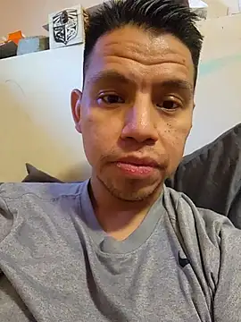 jonluv019 online show from March 2026 05:49:02 PM