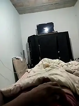 Pretinho-01 online show from April 2026 03:50:02 AM