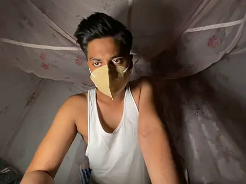 Snapshot of sinner2511 chatting on March 2026 04:40:01 PM sinner2511 online show from March 2026 04:40:01 PM