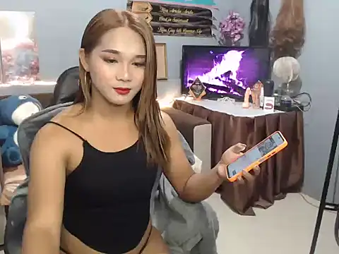 fuckercumm online show from April 2026 12:02:02 AM