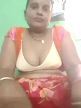 Shivani09900 online show from May 2026 03:23:02 AM