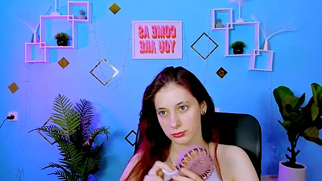 Snapshot of nami_glow chatting on June 2026 08:08:01 PM nami glow online show from June 2026 08:08:01 PM