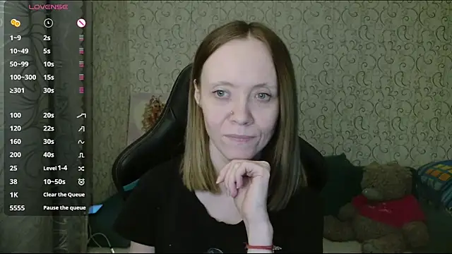 Snapshot of Ricky_Chadwick_ chatting on April 2026 04:48:01 PM Ricky Chadwick online show from April 2026 04:48:01 PM