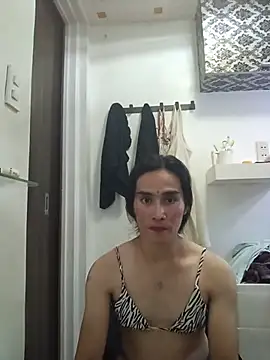 HornyKerujieTrans online show from May 2026 01:40:01 PM