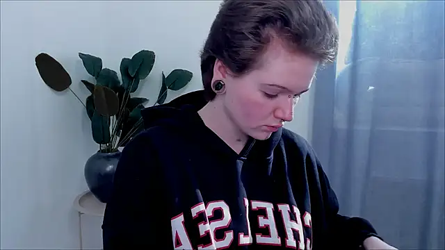 Jesika hotty online show from March 2026 01:16:02 PM