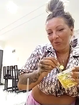 Exotic ParisX online show from April 2026 04:15:01 PM