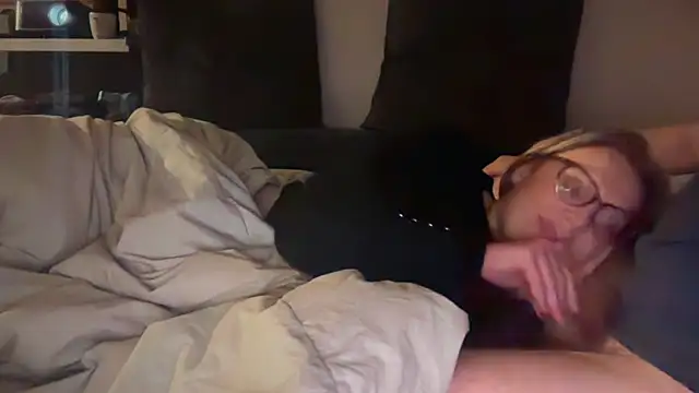 Daline62 online show from April 2026 09:18:02 PM