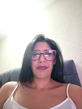 SamanthaRosse01  online show from April 2026 01:40:01 AM