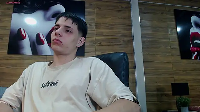 RoaSexi25 online show from March 2026 03:01:02 AM