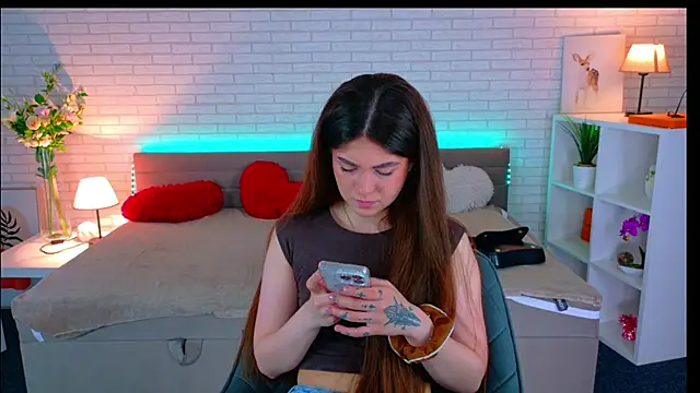 SunnyBloss online show from May 2026 01:38:02 PM