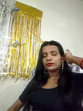 Snapshot of khushi_ji00 chatting on July 2026 04:35:02 PM khushi ji00 online show from July 2026 04:35:02 PM