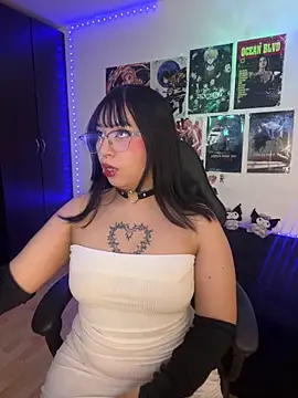 Hinataaa  online show from May 2026 03:45:02 AM