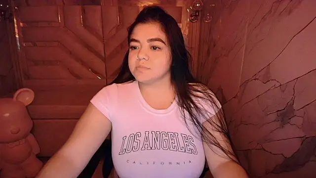 luna  r  online show from April 2026 03:09:01 AM
