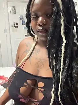 Nyla xox online show from June 2026 09:40:01 PM