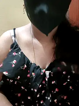 Snapshot of Latha_lovely chatting on May 2026 09:06:01 AM Latha lovely online show from May 2026 09:06:01 AM