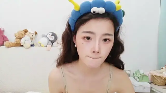 Snapshot of cc-8 chatting on March 2026 03:34:02 PM cc-8 online show from March 2026 03:34:02 PM