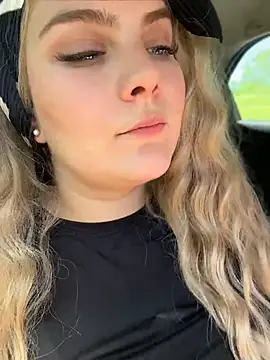 Blonde Cougar online show from June 2026 10:21:02 AM