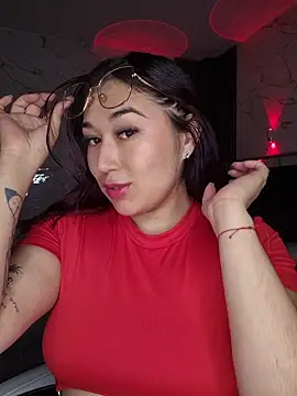 Sarah Bloom online show from April 2026 09:39:33 PM