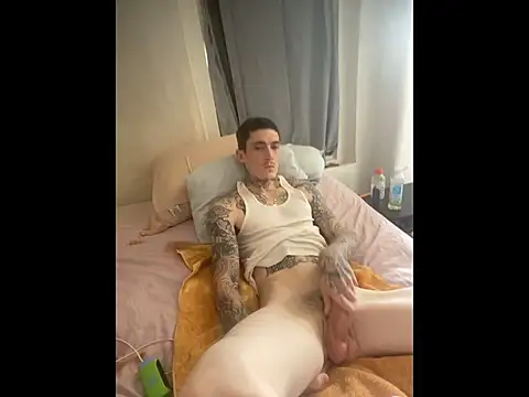 Snapshot of dkub93 chatting on March 2026 02:44:01 PM dkub93 online show from March 2026 02:44:01 PM