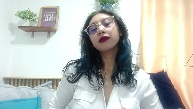Violet 2003 online show from May 2026 02:14:02 PM