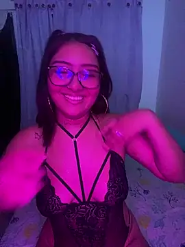 bellakaterin online show from March 2026 04:07:01 AM