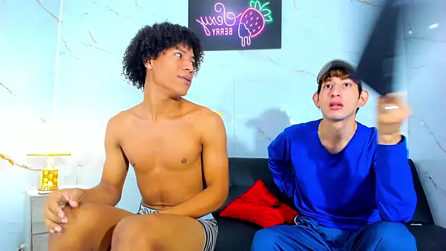 Snapshot of Room_hot_1 chatting on March 2026 01:06:01 PM Room hot 1 online show from March 2026 01:06:01 PM