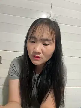 Luci11-11 online show from April 2026 06:49:02 PM