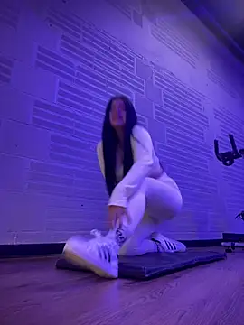 Snapshot of Cami_olarte chatting on April 2026 01:45:02 PM Cami olarte online show from April 2026 01:45:02 PM