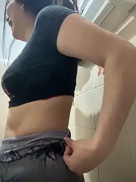 Cami olarte online show from May 2026 08:39:01 PM
