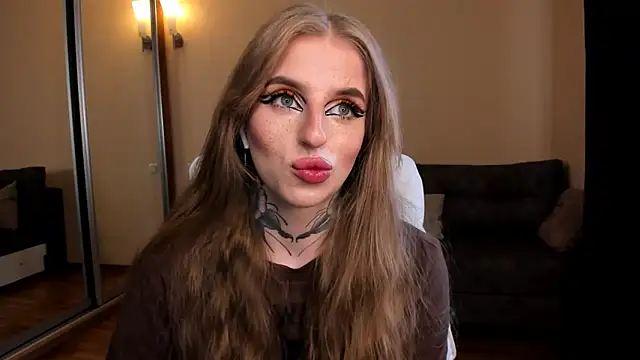 Snapshot of harley_kimm chatting on April 2026 05:18:02 AM harley kimm online show from April 2026 05:18:02 AM