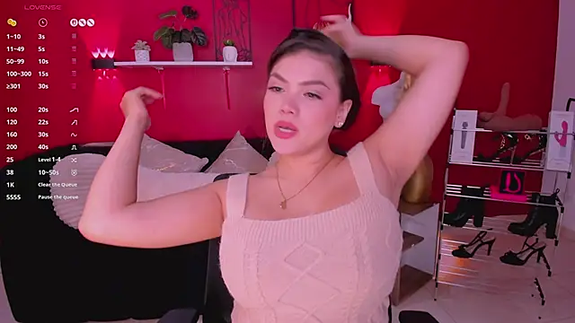 Sofia Velvetx online show from May 2026 02:44:02 PM