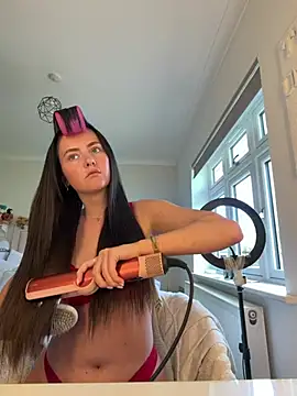 LolaSkyee online show from April 2026 03:16:01 PM